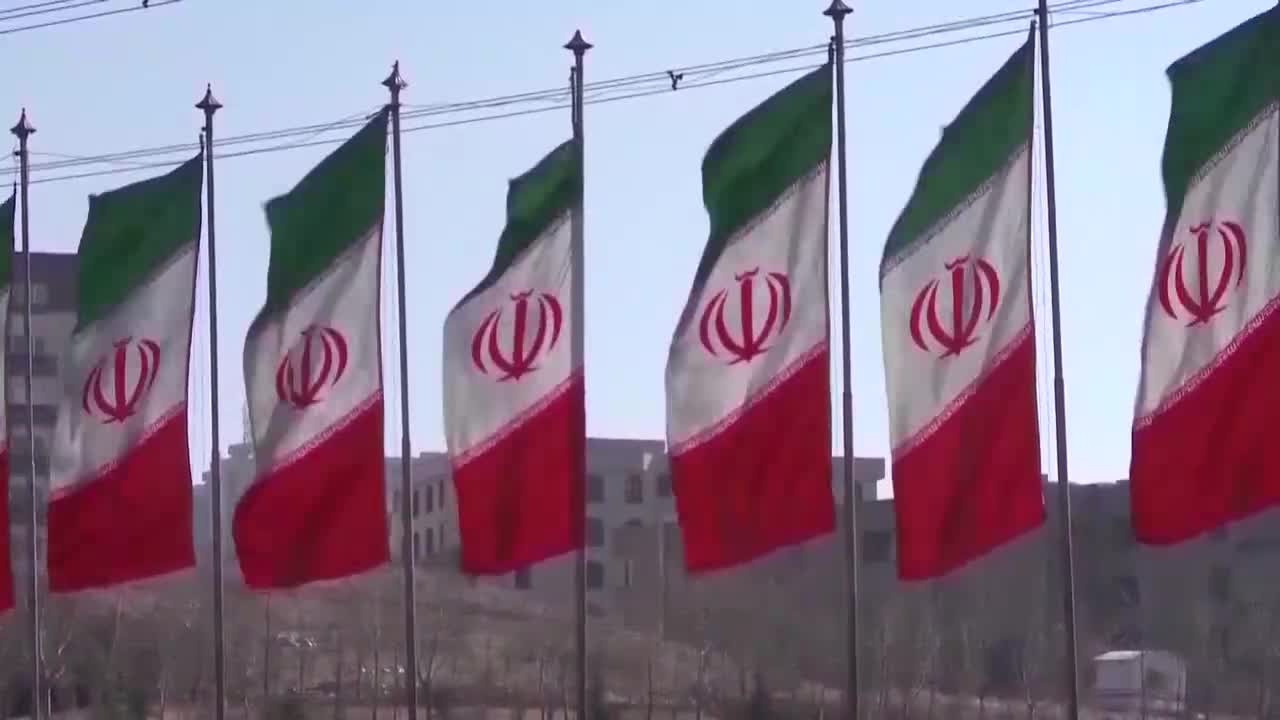 Irán ataca EEUU en dos bases aéreas jordanas y una emiratí tras el bombardeo de isla de Larek
