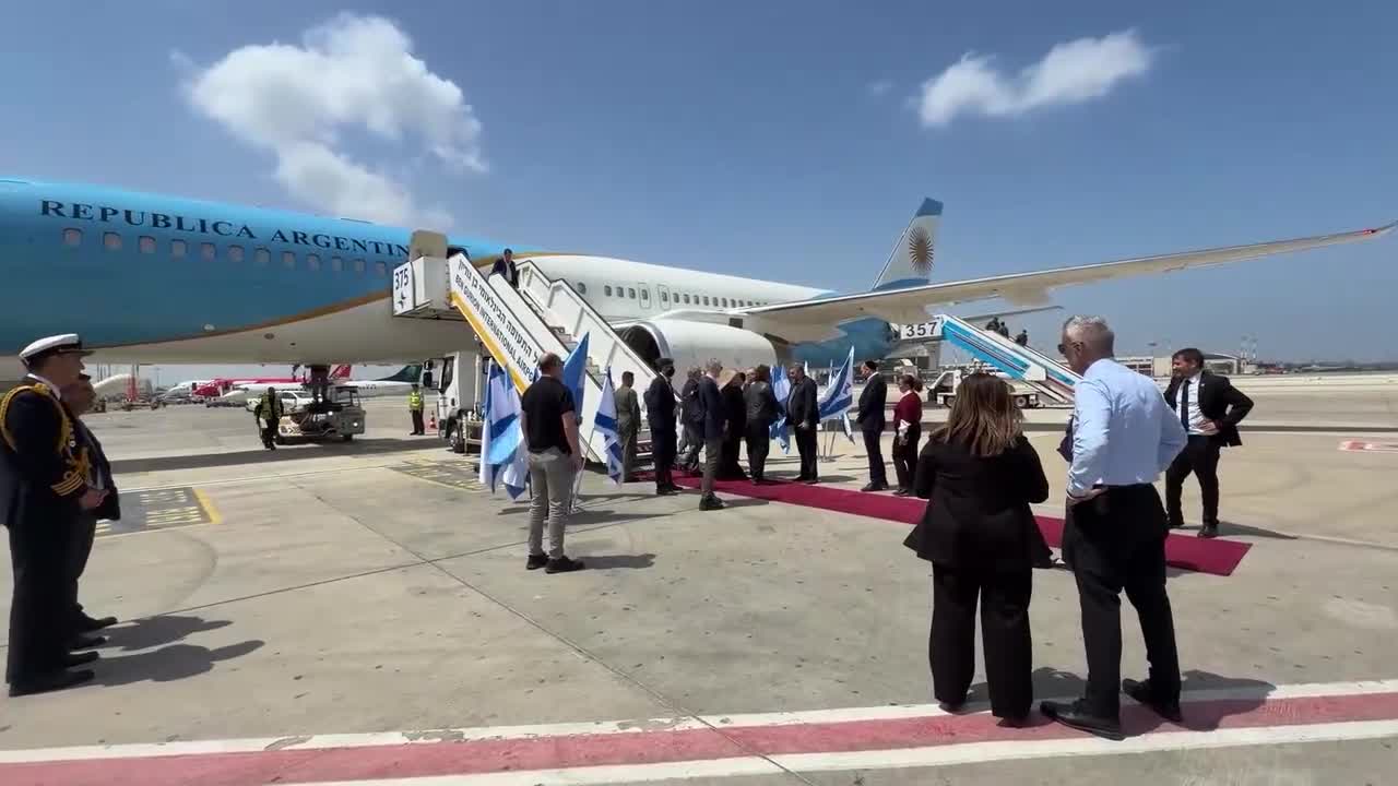 Milei anuncia sanciones para petroleras en las Malvinas