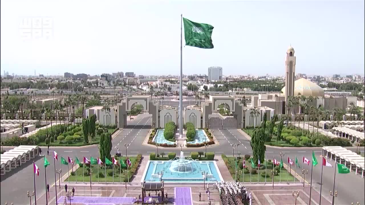 Arabia Saudí anuncia el cierre temporal del oleoducto Este-Oeste