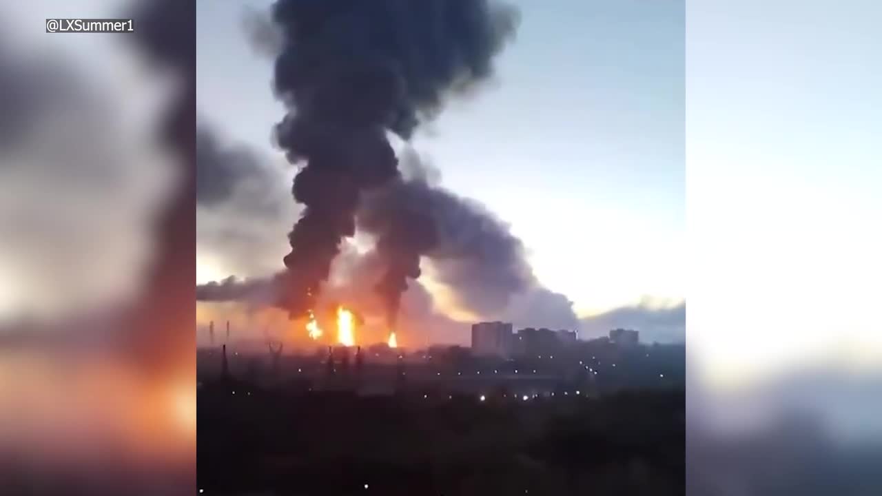 Moscú intercepta centenares de drones ucranianos en un ataque que daña una refinería