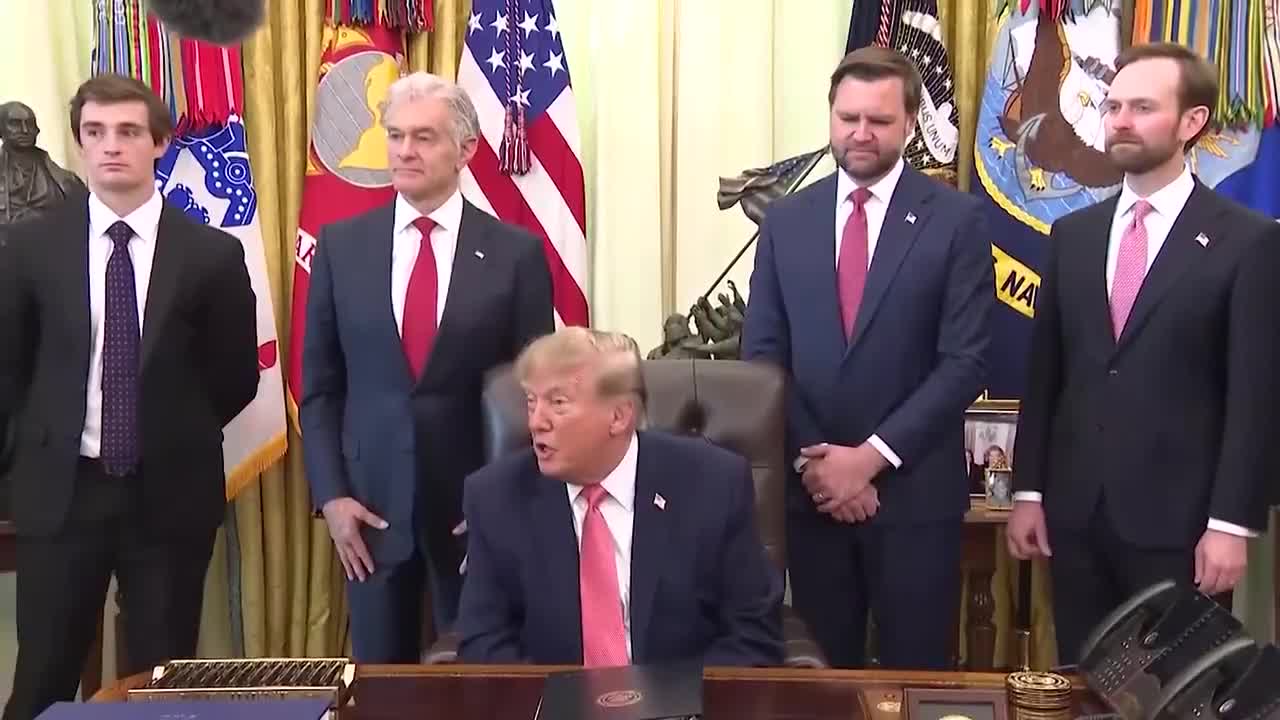 Trump evita confirmar su respaldo a Vance para 2028 y pide centrarse en las 'midterms'