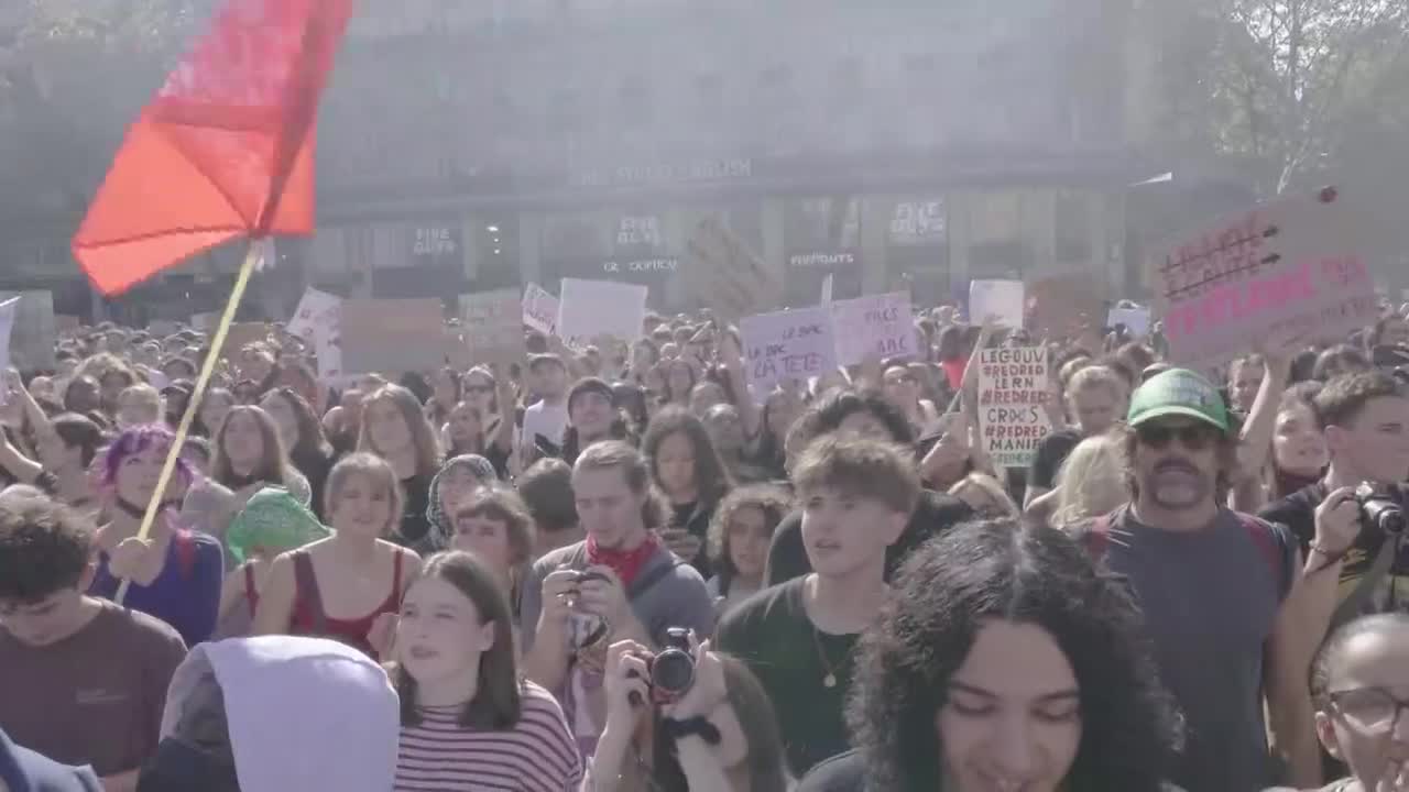 Francia prohíbe las manifestaciones no sindicales los próximos días para 