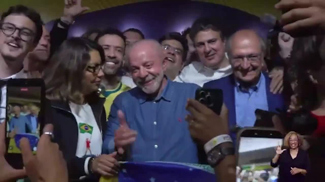 Lula da Silva se impone a Flávio Bolsonaro y es reelecto presidente de Brasil